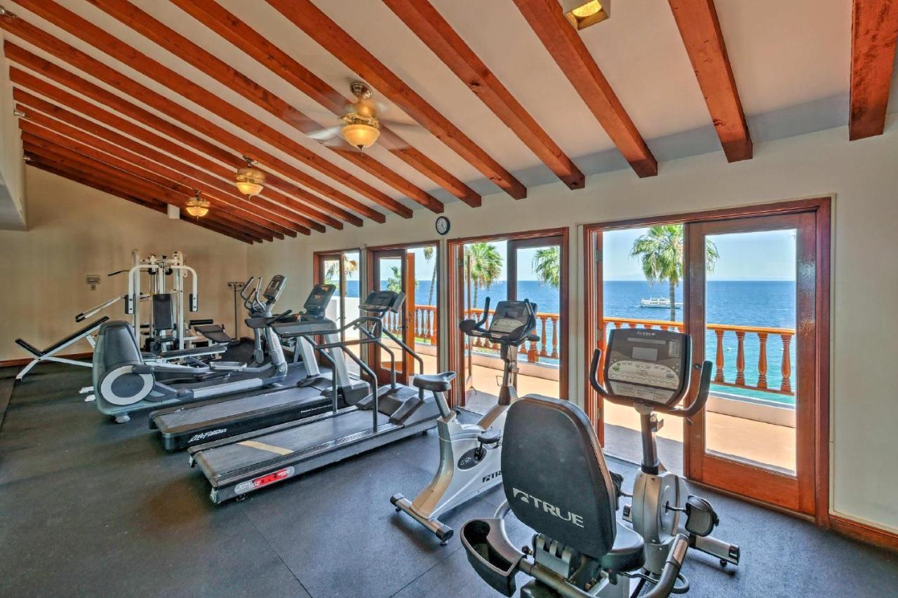 Gorgeous Oceanfront Villa With Panoramic Views Авалон Екстер'єр фото