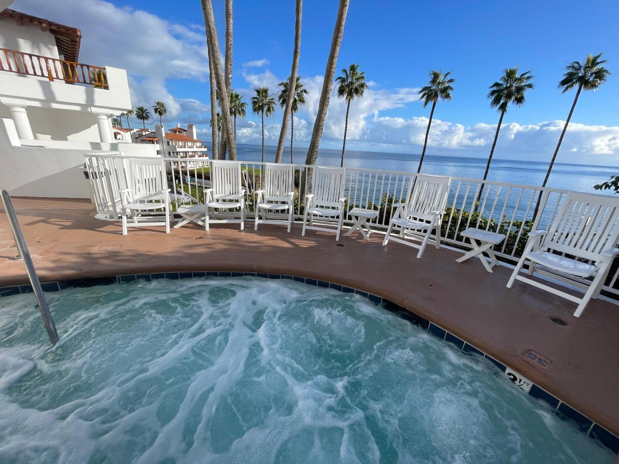Gorgeous Oceanfront Villa With Panoramic Views Авалон Екстер'єр фото