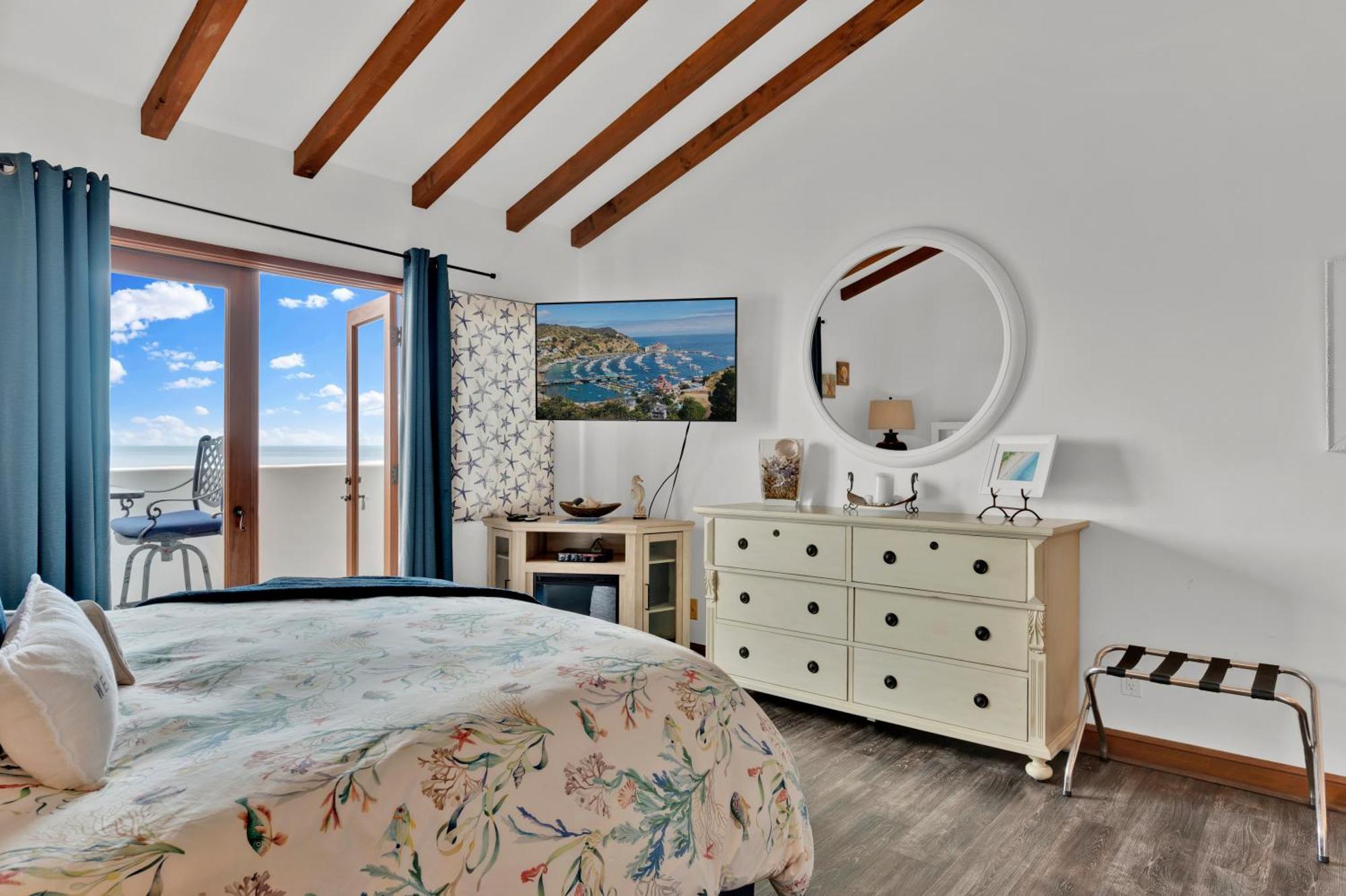 Gorgeous Oceanfront Villa With Panoramic Views Авалон Екстер'єр фото